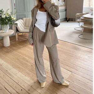 Djerf Avenue Favorite Pants